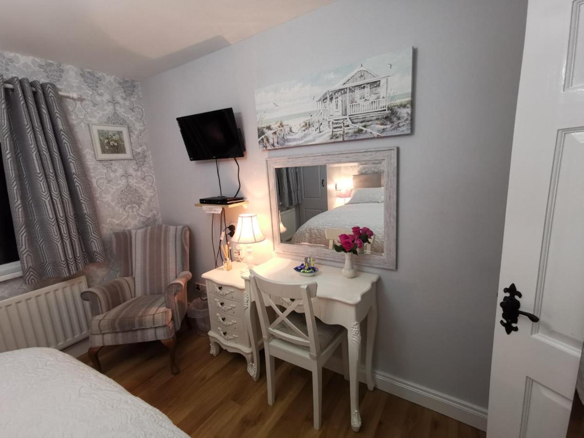 Meadow View B&B แบลลีมีนา ภายนอก รูปภาพ