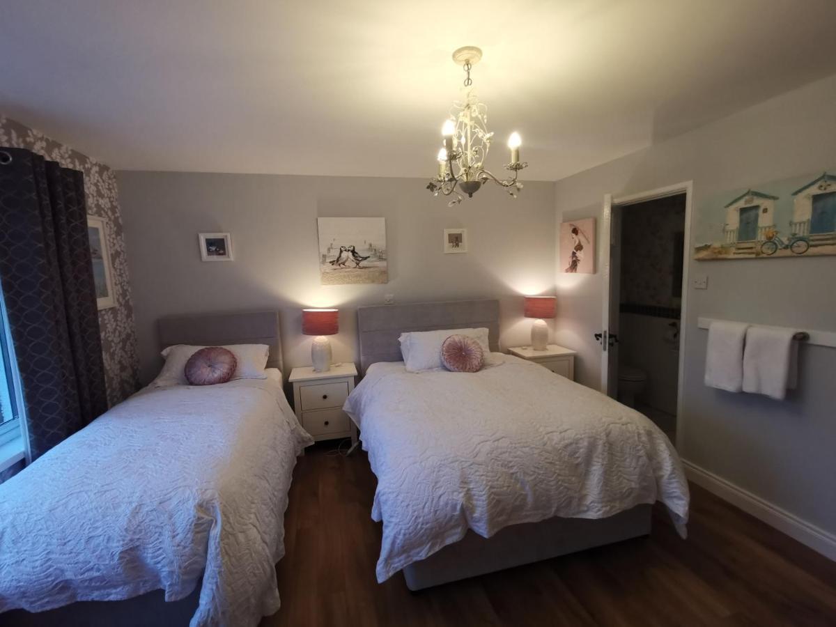 Meadow View B&B แบลลีมีนา ภายนอก รูปภาพ